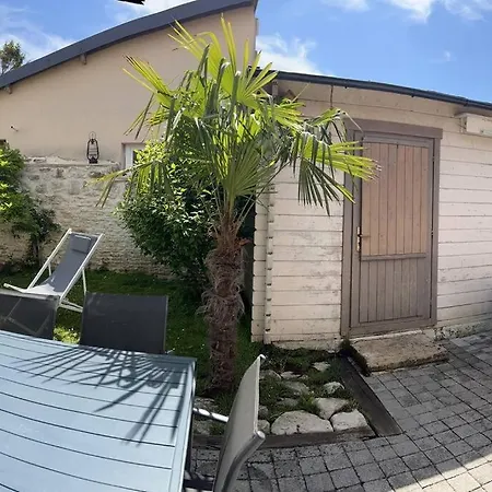 Maison De Pecheur 3ch *jardin*900 M De Juno Beach *